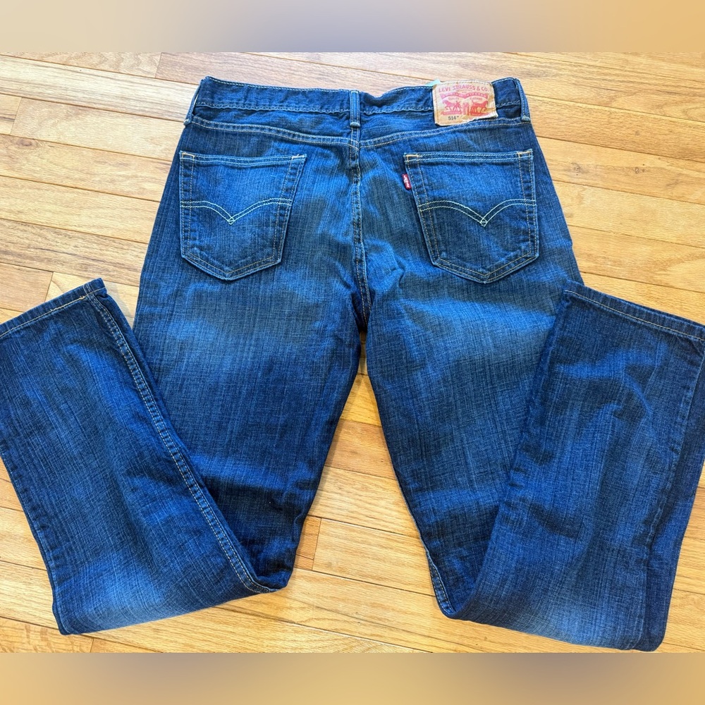 Levis 514 34x32 Excellent condition!